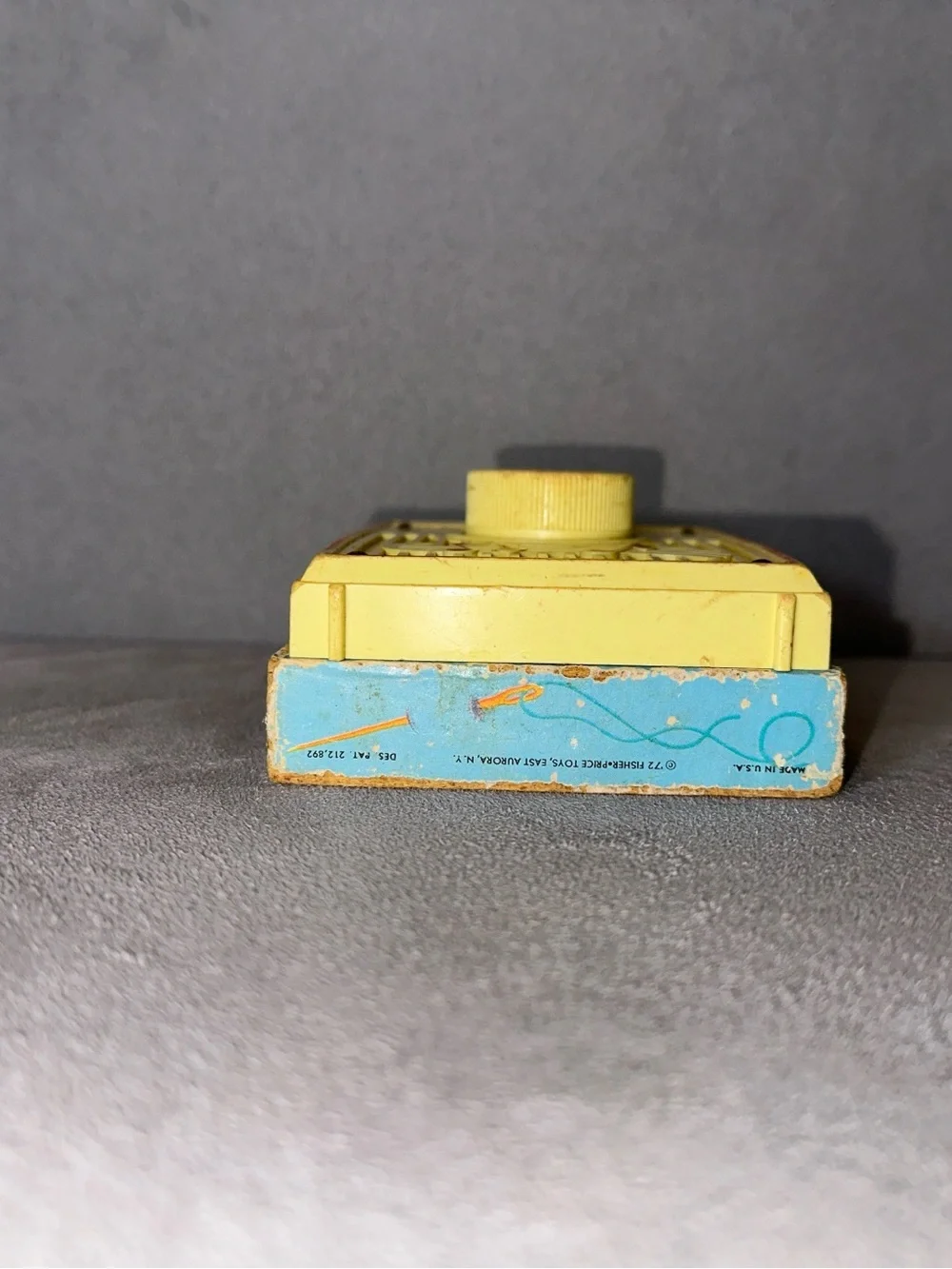 Vintage 1960s Fisher-Price TV Radio Music Box Pop Goes The Weasel - Works!